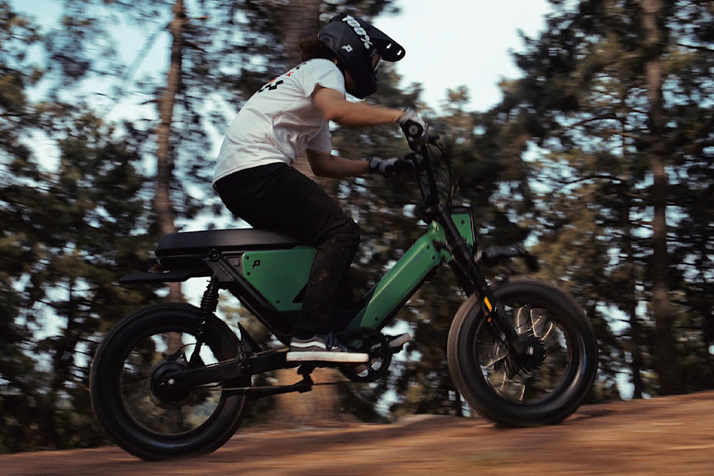 <p>PRODUCT FEATURES</p>