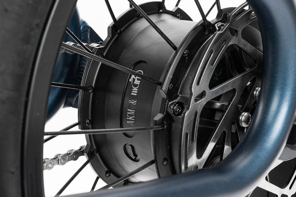 <p>Stable and reliable AKM motor</p>